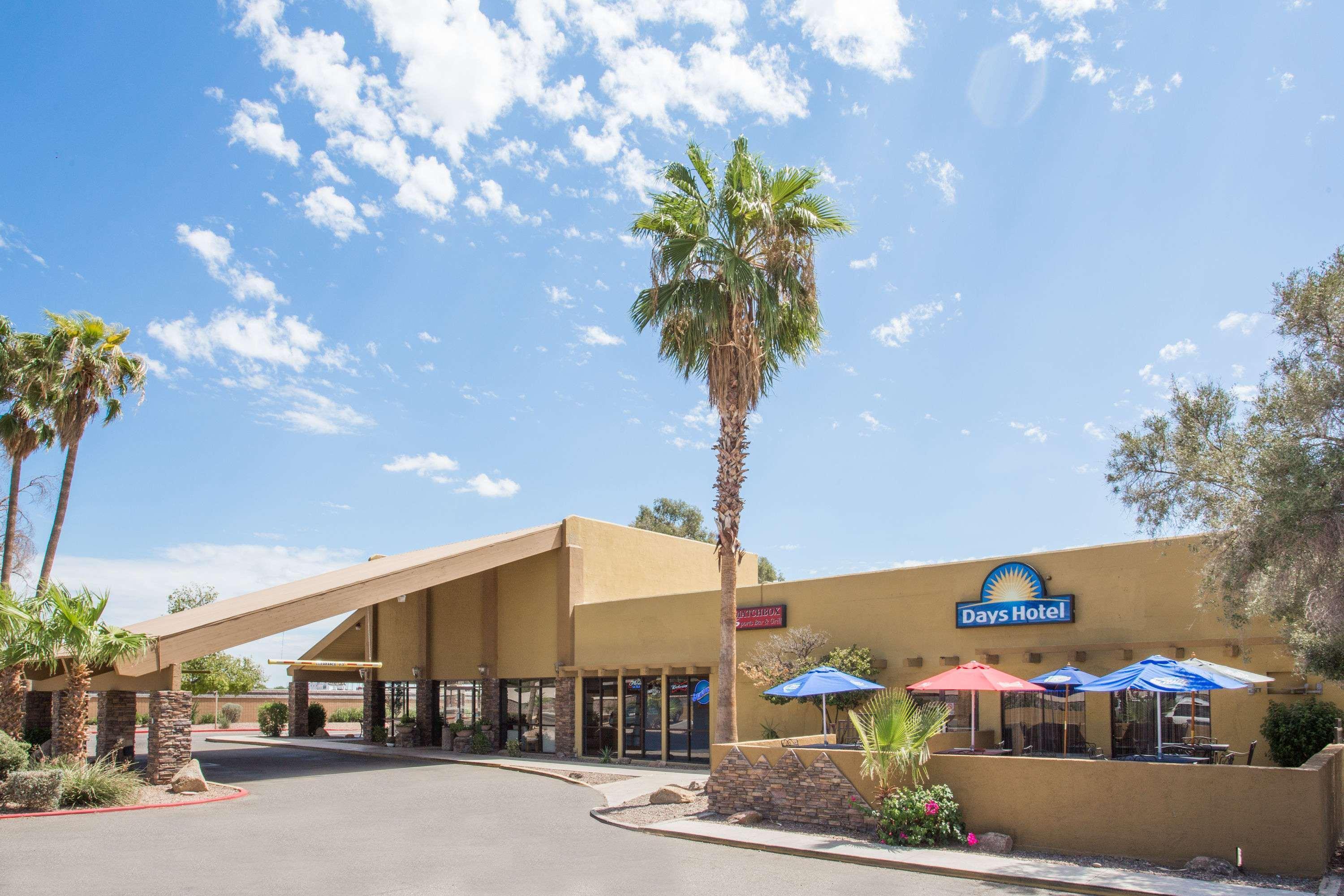 Days Hotel By Wyndham Peoria Glendale Area Exterior foto